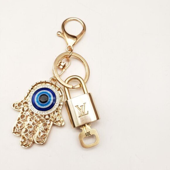 Authentic Louis Vuitton Lock & Key with unbranded Bagcharm, Keycharm, Keychain - Picture 1 of 8